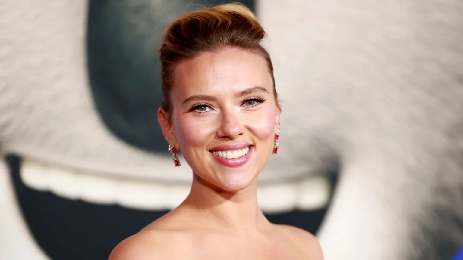 Scarlett Johansson is still bothered over the Academy Awards' decision not to nominate Avengers: Endgame for Best Picture. Photo: Getty