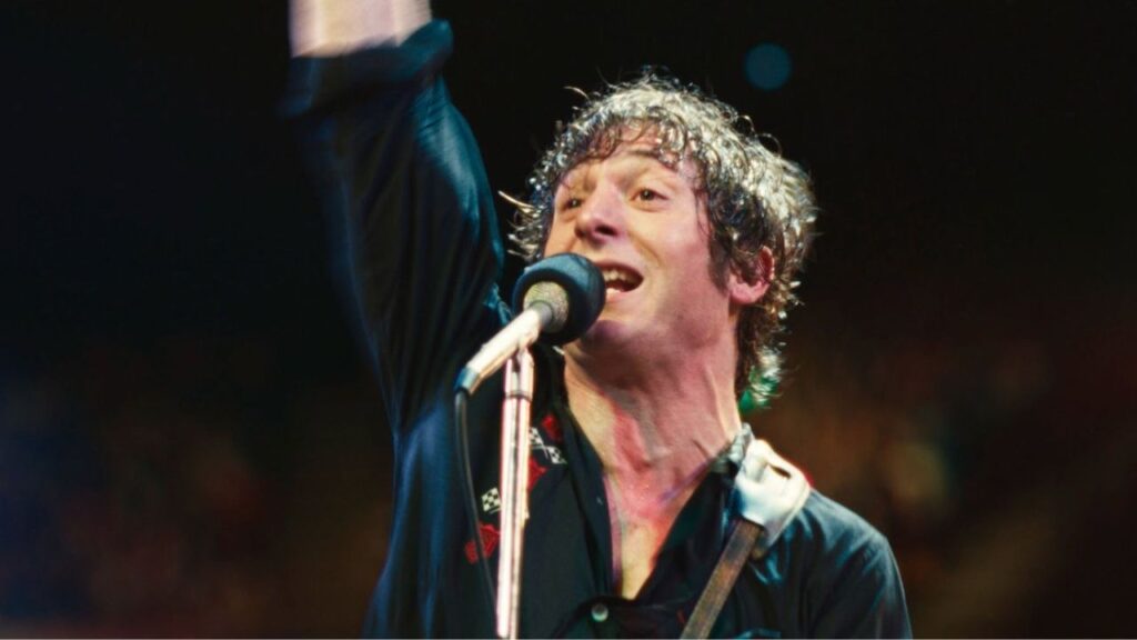 Jeremy Allen White’s casting as Bruce Springsteen in upcoming biopic trailer stirs mixed fan reactions and ignites online debate