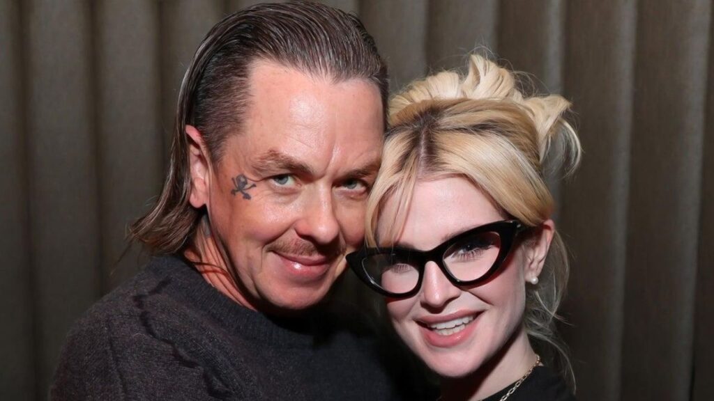 Kelly Osbourne and Slipknot's Sid Wilson got engaged during Ozzy Osbourne's final concert, blending love with rock history