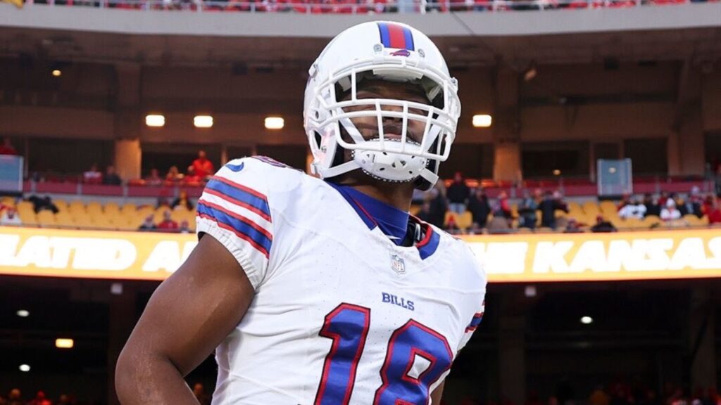 Amari Cooper inks 1-year, \$6M deal with Raiders, including guaranteed money and incentives. Full contract details revealed