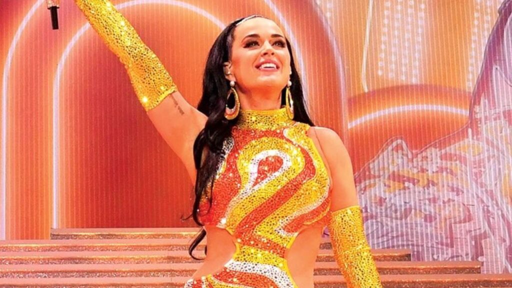 Katy Perry pauses her Detroit concert to assist a fan who collapsed onstage—watch the shocking moment and her quick reaction
