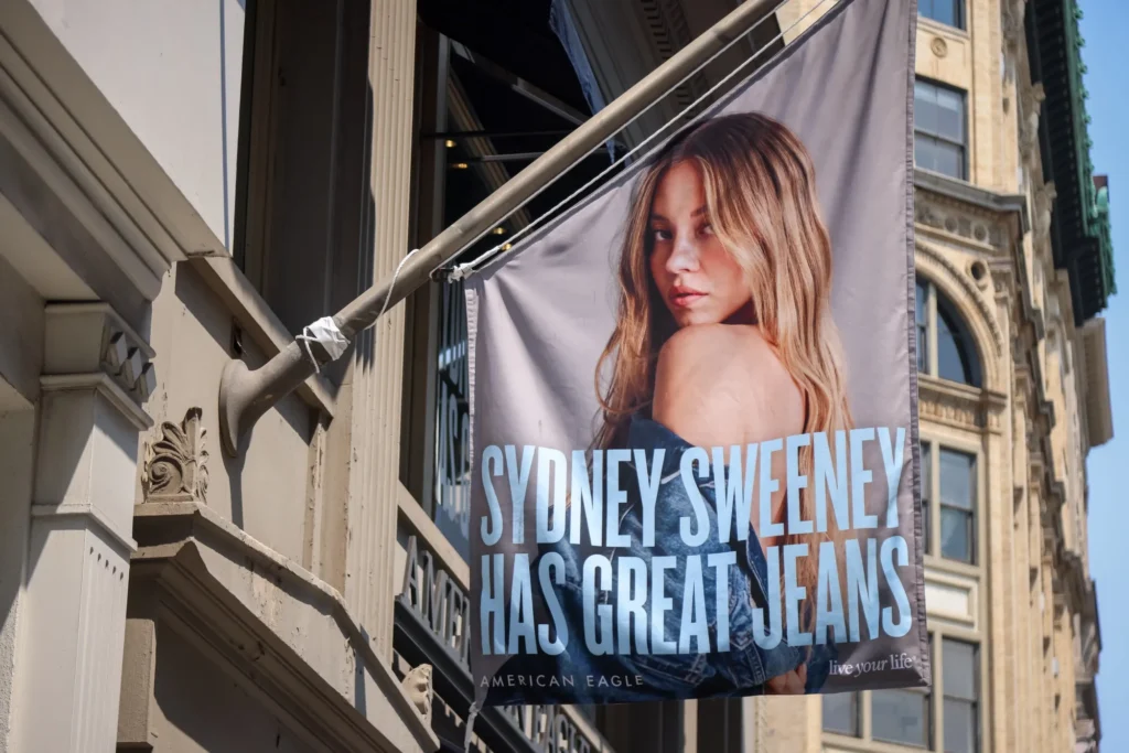 Donald Trump took time off to praise actress Sydney Sweeney while reigniting his long-running feud with Taylor Swift. Photo: Bloomberg